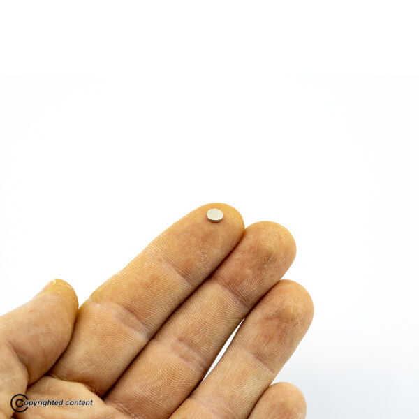 Cutiuta GSM Slim cu casti pentru copiat Microvibratii RM-207C